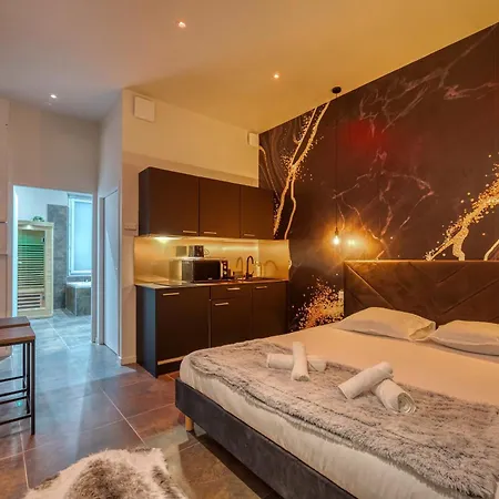 דירה L'ame Etoilee - Avec Balneo & Sauna גרנובל